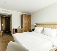 Стандарт без балкона вид на парк. Корпус 2 в Amza Парк