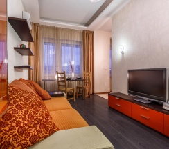 3-комнатные апартаменты улучшенные в ApartLevis (АпартЛевис) на бульваре Зубовский