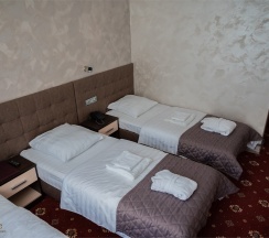 Трехместный комфорт в De`Lore park