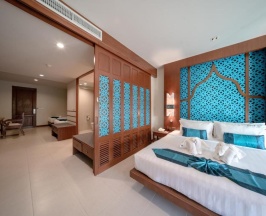 Семейный номер Deluxe с видом на бассейн в Отель Rawai Palm Beach Resort