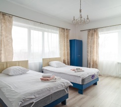 Номер полулюкс с 2 односпальными кроватями в Villa santarina