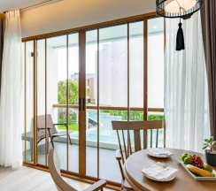 Двухместный номер Deluxe с видом на бассейн двуспальная кровать в Bella Nara Phuket Naiyang Beach