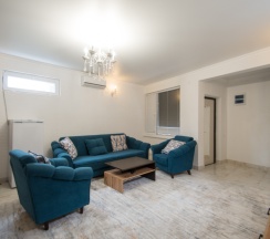 Четырёхместные апартаменты с балконом и с красивым видом из окна в Rodnik village&SPA