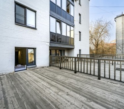 Комфорт №12 с террасой в Портал Апартментс