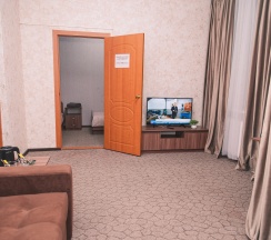 "ЛЮКС" Семейный, 2х-комн. (№10) в Новый континент