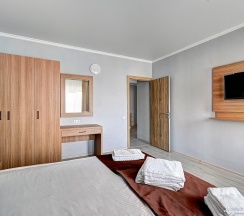 Номер люкс с балконом в Sea Family Resort & SPA