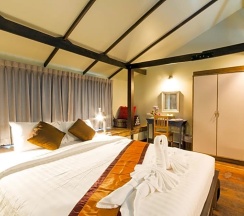 Двухместная вилла двуспальная кровать в Kata Tranquil Villa