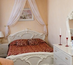 Номер студия комфорт с 1 двуспальной кроватью в Урал