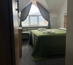 Двухместный номер Standard Мансарда двуспальная кровать в Шатун