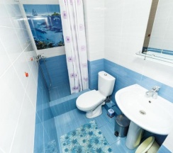 Трехместный номер Комфорт с балконом в Сюзэн