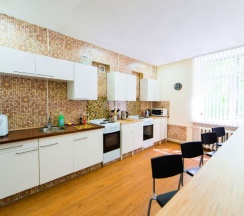 Комфортный, 10-ти местный номер в Старт