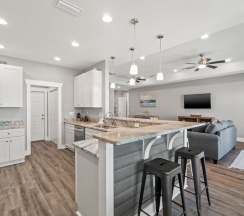 Коттедж с видом на океан в Amazing New 3br/2ba Laguna Beach! / 6p Golf Cart: 2 Mins to Beach/west PCB