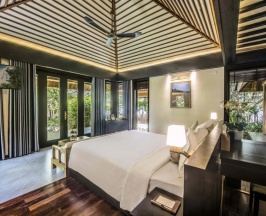 Двухместное бунгало Deluxe с видом на сад (двуспальная кровать) в Hon Tam Resort (formerly MerPerle Hon Tam Resort)