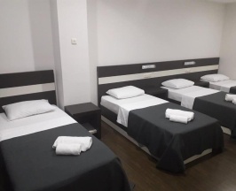 Четырёхместный номер Luxury в West Tower Hotel
