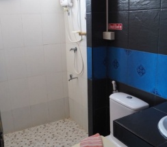 Номер Superior с балконом и с видом на море в Wilai Guesthouse