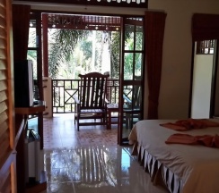 Номер Superior с балконом в Rattana Guesthouse & Bungalow
