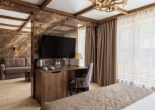 Полулюкс с балконом и видом на горы в Stellar collection chalet, Krasnaya Polyana