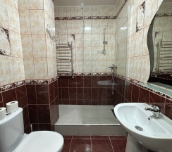 Стандартный трехместный номер в Николаевский