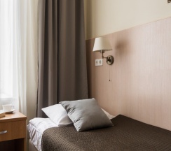 Двухместный номер с общей ванной комнатой (дабл или твин) в Алиса