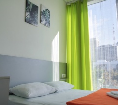 Двухместный номер с панорамным окном в Sunny Sochi Hostel