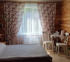 Номер делюкс премиум с 1 двуспальной кроватью в Берёзка Север