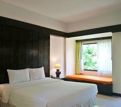 Двухместный номер Superior с видом на сад двуспальная кровать в Diamond Cottage Resort & Spa