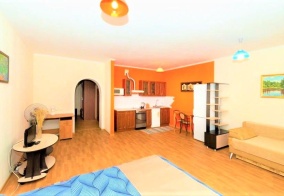 Апартаменты Апартаменты на улице Максима Горького в Тюмени