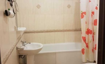 Двухместный полулюкс с 2 комнатами с балконом и с видом на город двуспальная кровать в Лазурный берег
