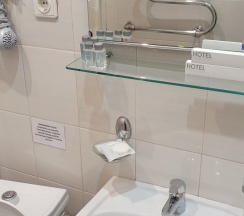 Двухместный номер Standard с балконом двуспальная кровать в Маретель