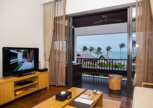 Люкс с 2 комнатами с видом на море в The Sea Koh Samui Resort & Residences by Tolani