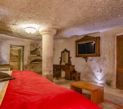 Номер Standard Stone в Ottoman Cave Suites