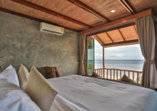 Номер Deluxe beachfront в Sai Daeng Resort Koh Tao