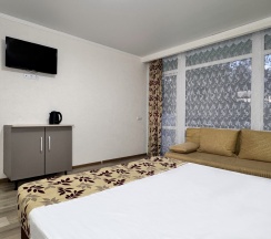 Четырёхместный Комфорт с балконом в Уральские самоцветы