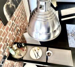 Двухместные апартаменты с 2 комнатами с балконом и с красивым видом из окна двуспальная кровать в Апартаменты InterLoft 6 Old Town Free Parking Wi-Fi 100/50 Smart TV