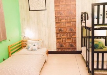 Трёхместный семейный номер Standard в Baan Nampetch Hostel