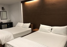 Четырёхместный номер Standard с видом на сад 2 отдельные кровати в Chiang Khan Hill Resort