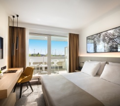 Двухместный номер Superior двуспальная кровать в Eden Hotel by Maistra Collection