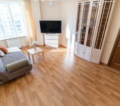 3-комнатные апартаменты улучшенные с балконом для 5 гостей в Степаненков