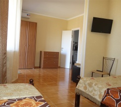 3-x местный с балконом в Райский уголок