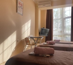 Трехместный номер стандарт в Бриз