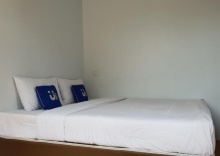 Номер Deluxe с видом на бассейн в Us Hostel