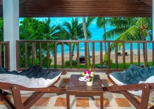 Двухместный номер Standard с видом на море двуспальная кровать в Baan Bophut Beach Hotel Samui