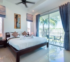 Вилла Deluxe с красивым видом из окна в Отель The Oriental Beach Pearl
