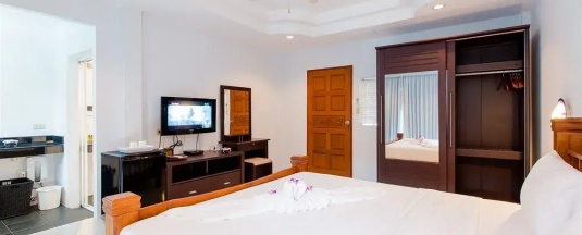 Двухместный люкс (двуспальная кровать) в Serenity Lakeside Resort