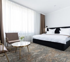 ГРАНД ЛЮКС ДВУХКОМНАТНЫЙ ВЫСОКИЙ ЭТАЖ в Grand Yan Hotel
