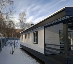 Коттедж с 2 комнатами с балконом в Фортуна