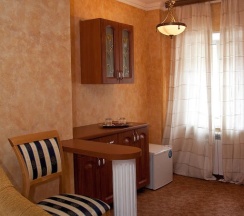 Люкс в Garden Hotel