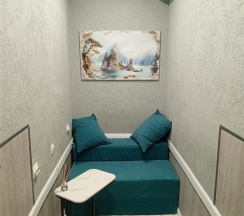 Двухместный номер-капсула с душем и мини - диваном в Арт Галактика
