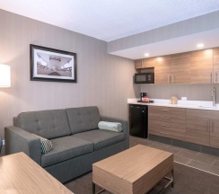 Двухместный люкс Standard двуспальная кровать в Sandman Signature Calgary Downtown Hotel