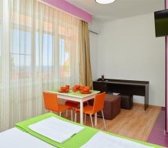 Стандарт 3-х местный с балконом в Диса